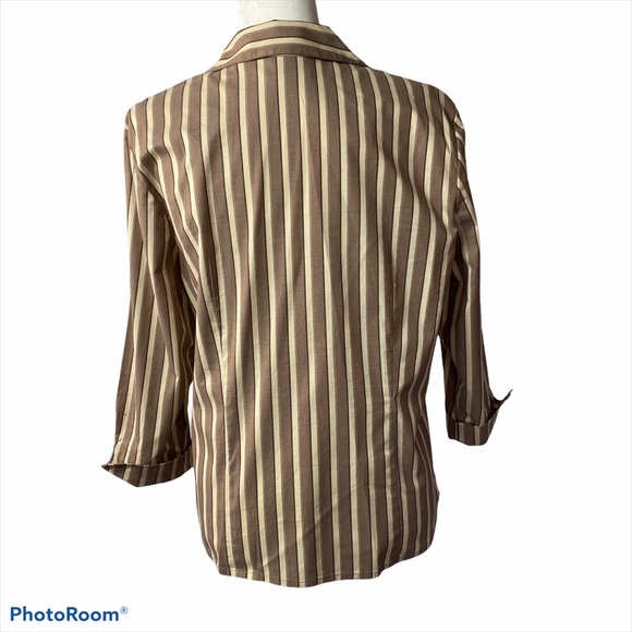 Liz Claiborne Neutral Button Down - Picture 3 of 7